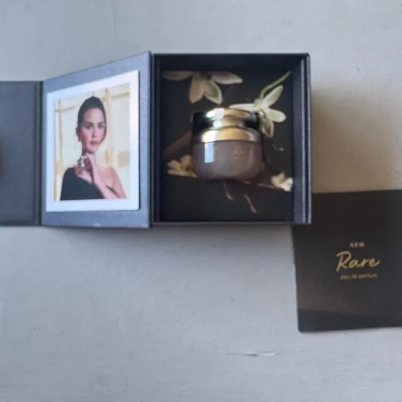 NWT Rare Beauty Rare EDP with PR Collectible Box - Picture 2 of 7